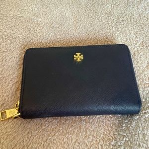 Navy Tory Burch wallet.